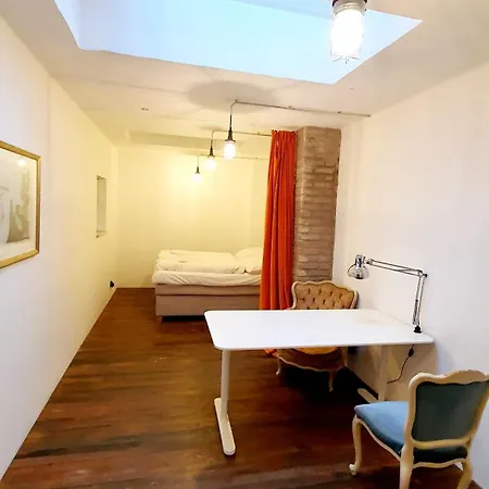 Loft Im Szeneviertel Mannheims بيت للعطل مانهايم